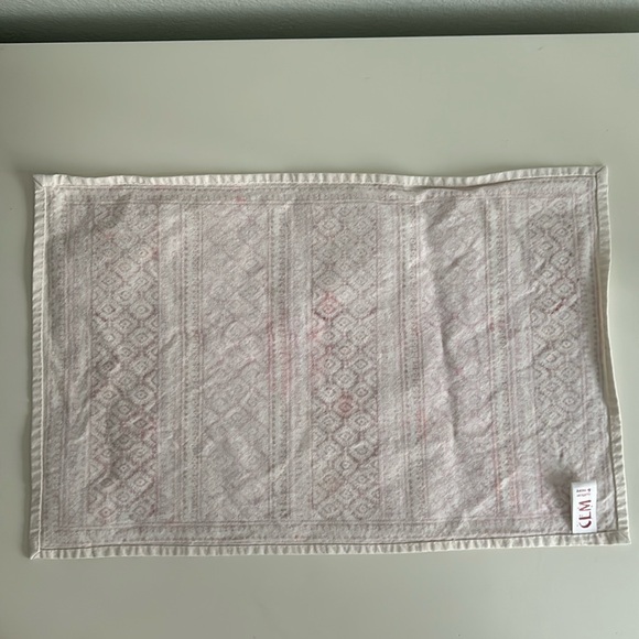 Anthropologie Place Mats Set of 4 - Picture 8 of 11